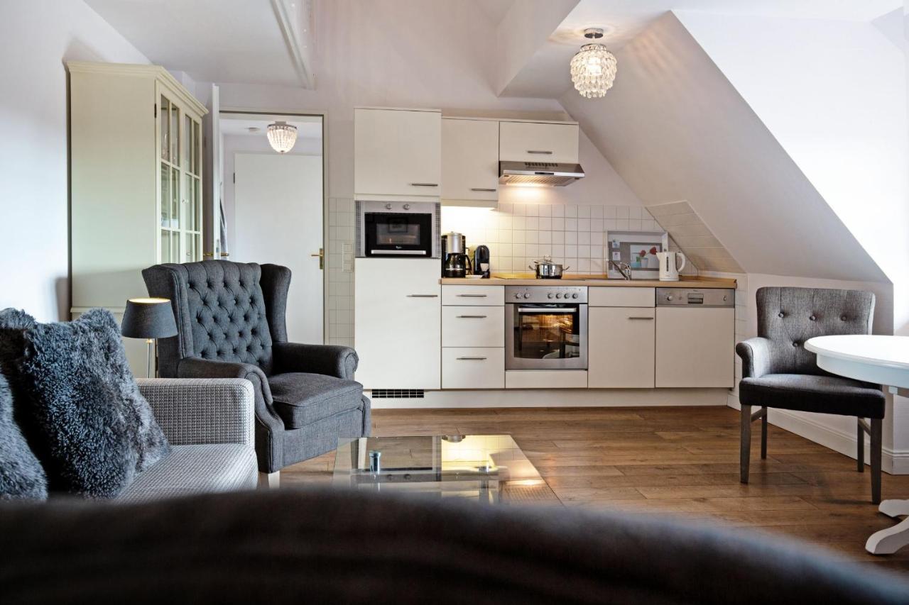 Southend Apartment *